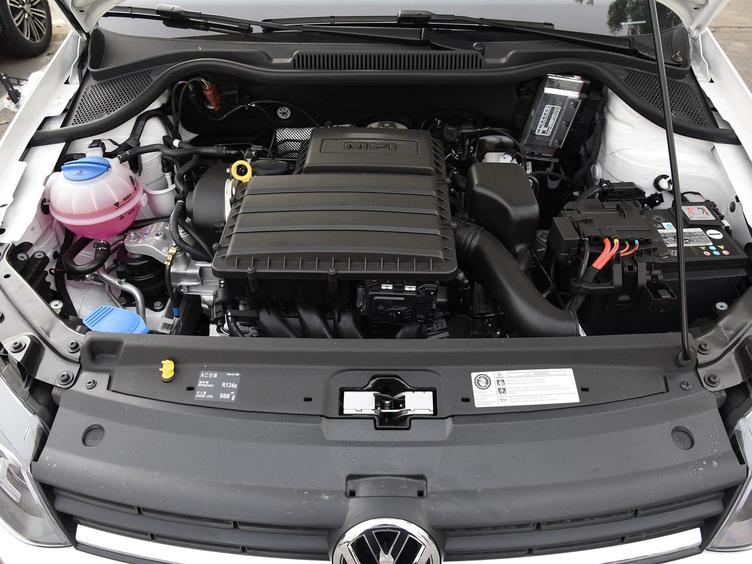 09polo改装案例,09款大众polo劲情翻新