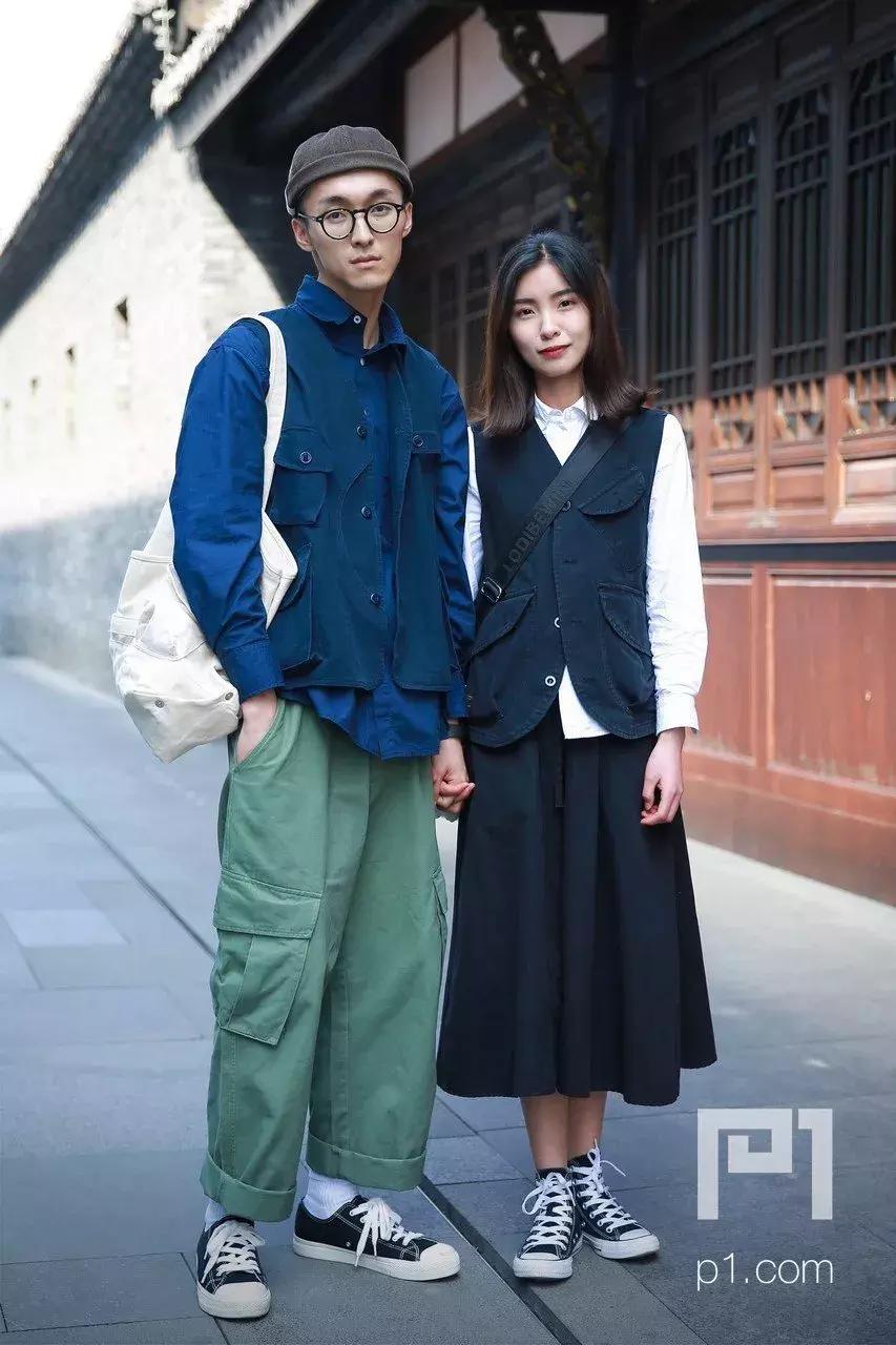 情侣装这样穿，才会让人过目不忘呀