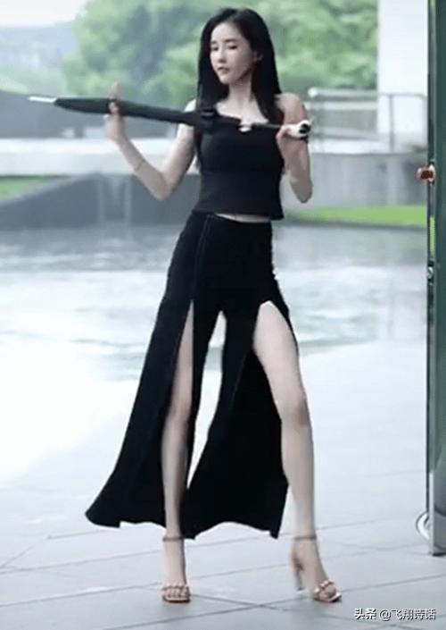 最近很火的网红雨伞舞,抖音最火的雨伞舞