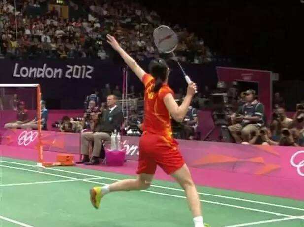 羽毛球挥拍十大技巧,羽毛球挥拍技巧以及注意事项全文