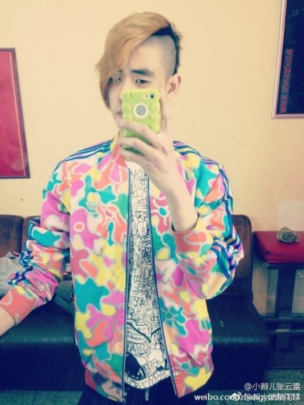 鹿晗、吴亦凡早年杀马特造型是学东方神起的?打开方式不对吧