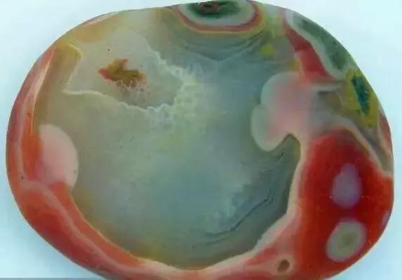 捡到这样的石头千万别扔桌子,遇到这样的石头赶紧捡