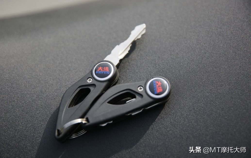 大运300拉力摩托评测,3万左右摩旅最佳车型