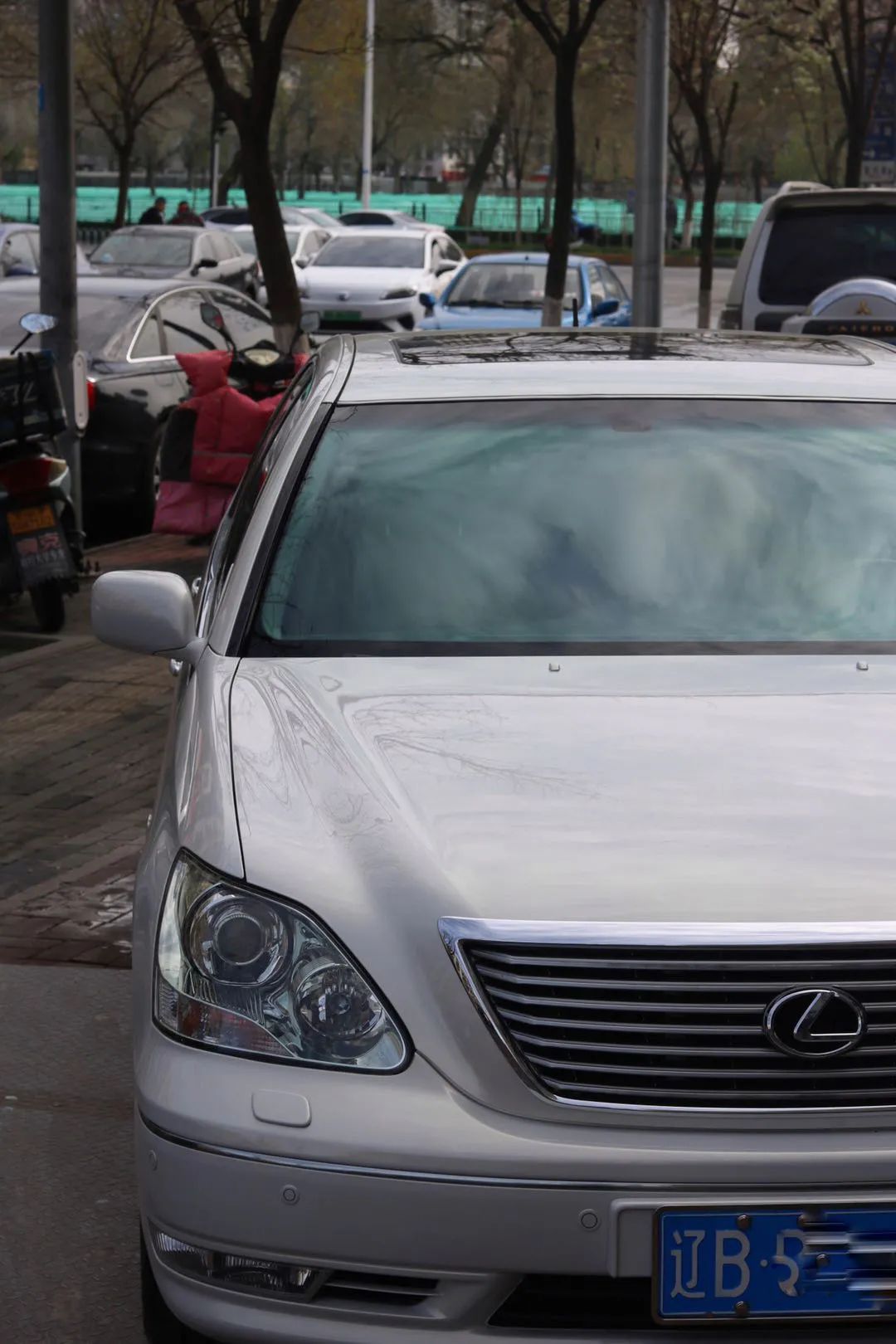 怪兽修车:翻新一辆2005年凌志LS430,当年百万经典车,满血复活