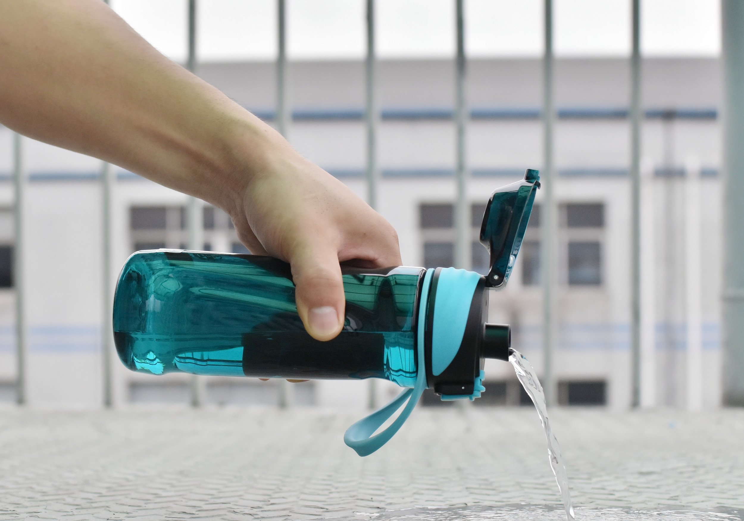 鏂藉瘑鐗归殢椋庣郴鍒楃洿楗澂,鏂藉瘑鐗归殢椋庣洿楗澂