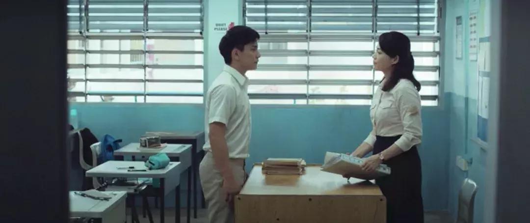 29岁时一鸣惊人的他，又拍了部潮湿的电影