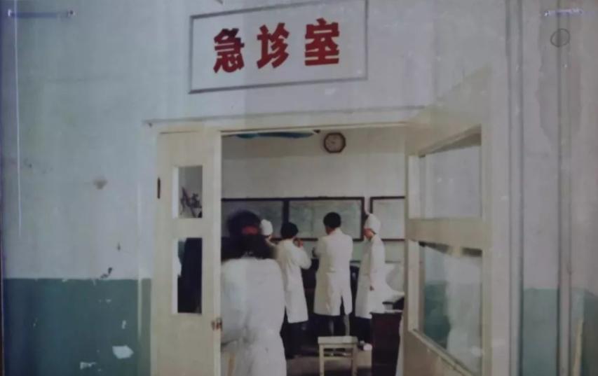 丈夫半夜抢救无效死亡妻子痛哭,丈夫失踪8年母亲临终前一封信