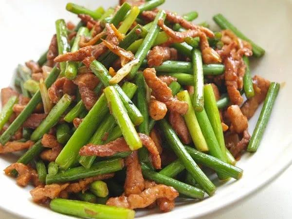 夏天吃西瓜千万别犯这4个错,夏天别吃这4种食物