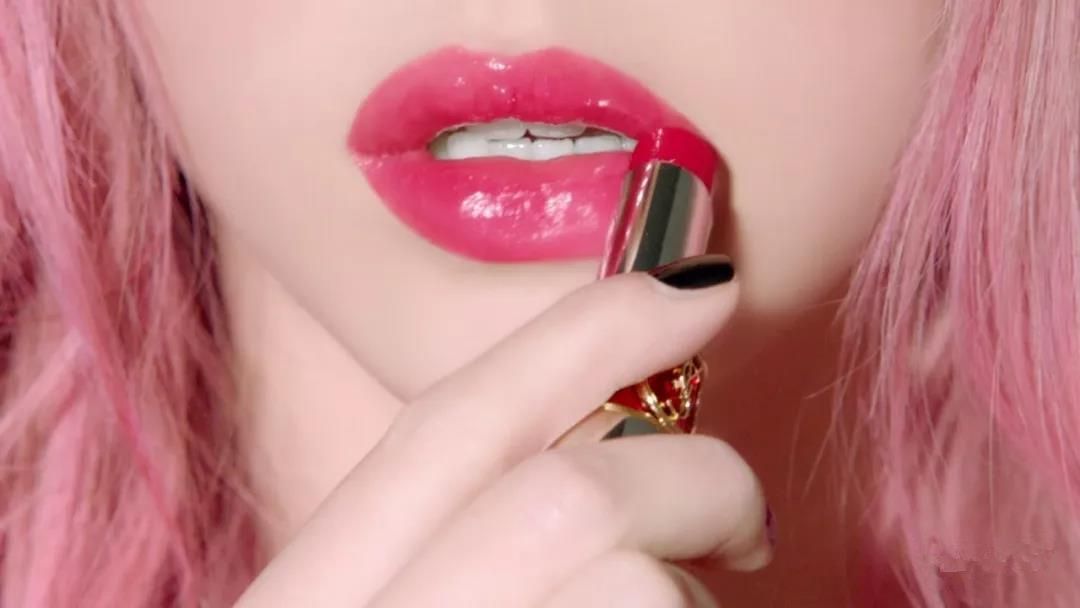 ysl黑心唇膏草莓红,ysl黑心夹心唇膏