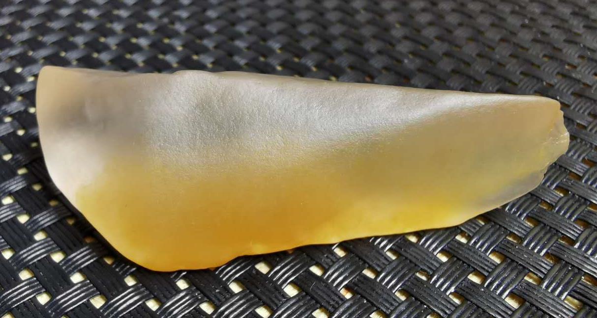 金丝玉怎么介绍,金丝玉怎么盘玩才能透亮