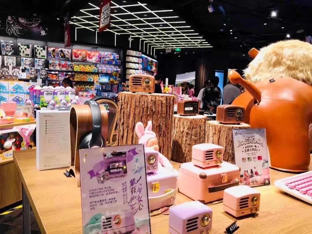 20万平米以上购物中心,郑州人气最旺的购物中心