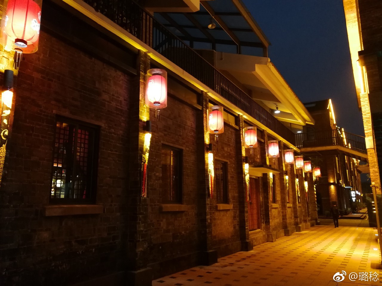 江西景德镇陶溪川陶瓷文化创意园,景德镇陶溪川文创街区夜景美篇