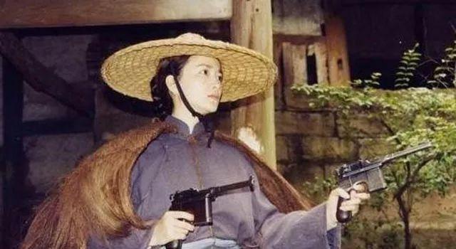 乡民要求处死“双枪老太婆”，毛主席亲自特批：一定要善待其家属