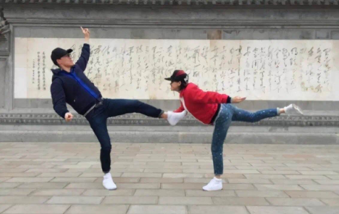 为二婚妻子买百万豪车,不介意五年无子,刘翔两段婚姻判若两人?