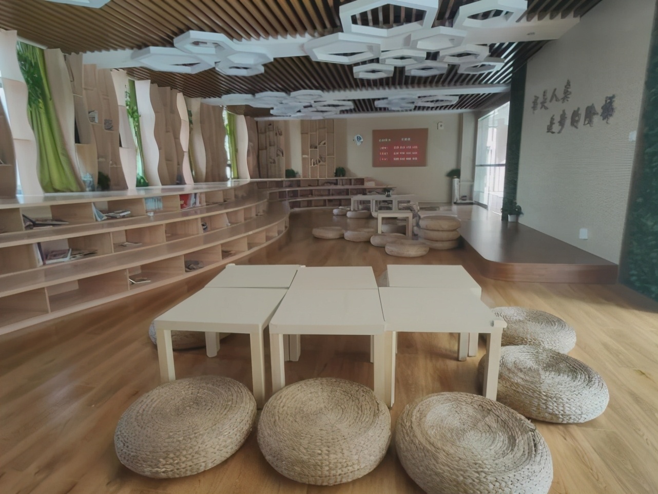 华师附小南沙学校怎样,南沙湾区实验学校pk南沙华师附小