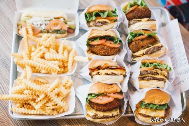 美国奥特莱斯购物现状,美国购物网站价格比实体便宜吗