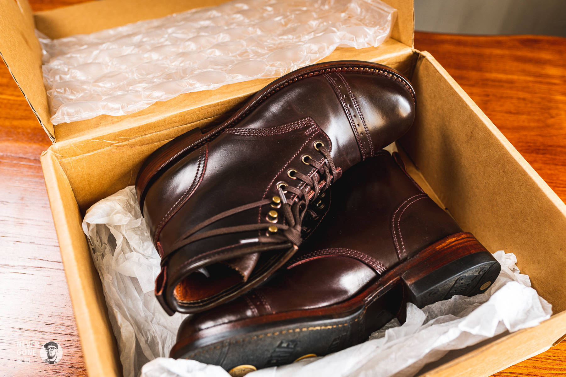 “靴皇”之一？要价10000的JulianBoots马臀皮工装靴开箱