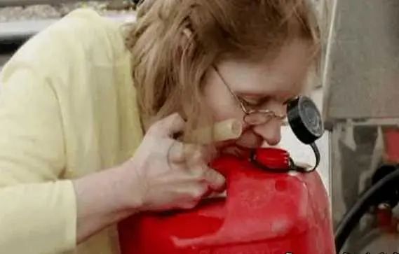 禁毒知识每年有多少人吸毒,禁毒知识吸引人心