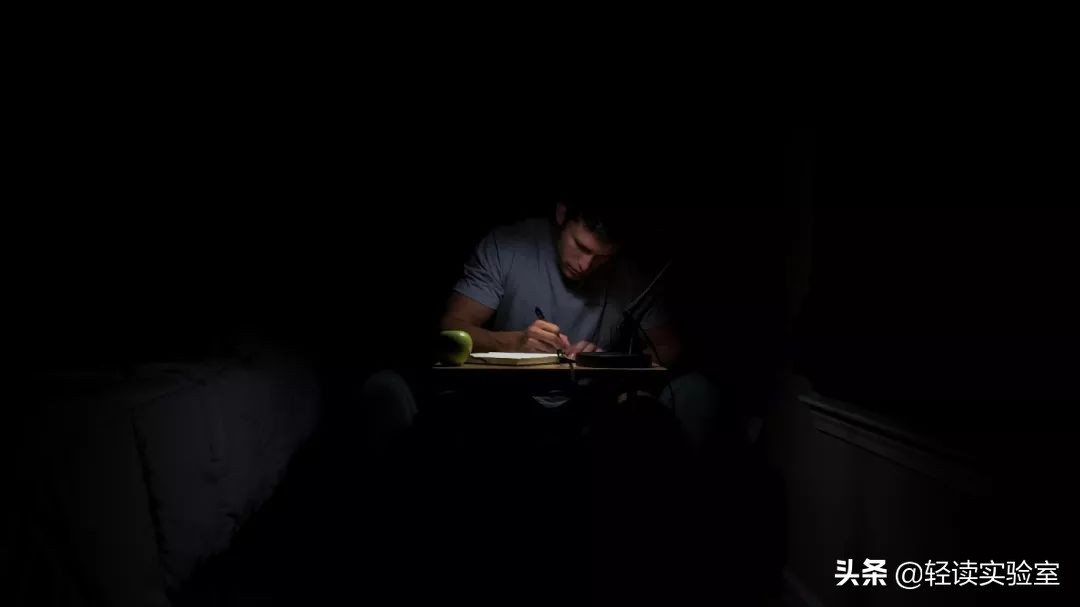 海归女花百万留学,海归女硕士要求年薪100万