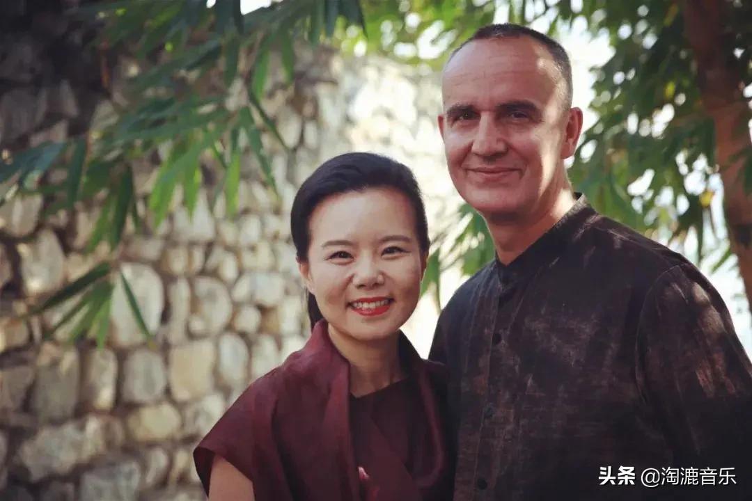 王菲的唱功遭网红讽刺后续,王菲假唱被发现