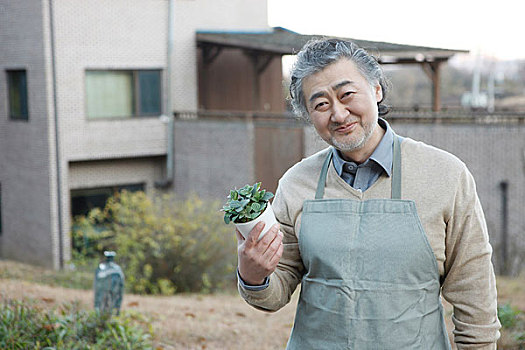 退休了在家无事可以做什么,退休后在家太无聊应该怎么办