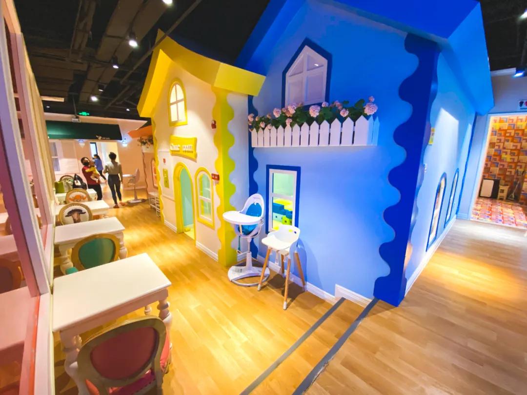 和娃一起学游泳,这家亲子游泳馆真的适合遛娃