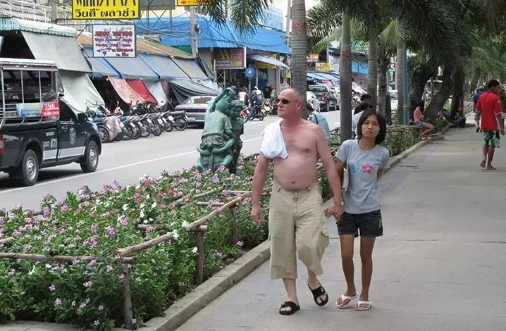 这里租妻合法，艾滋指数全球第一，每年竟还有3000万人要去