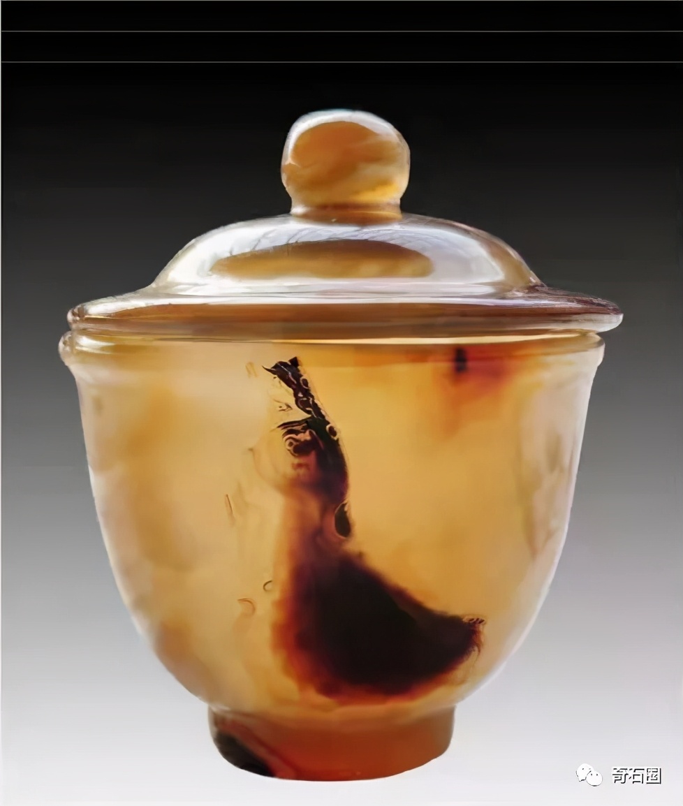 “一见倾心的石头”入围作品展播