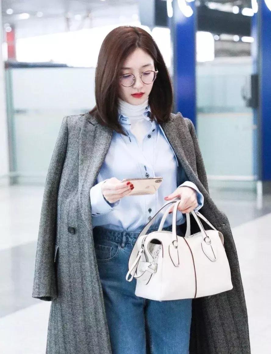 江疏影唐嫣同款大衣,江疏影牛仔棉服