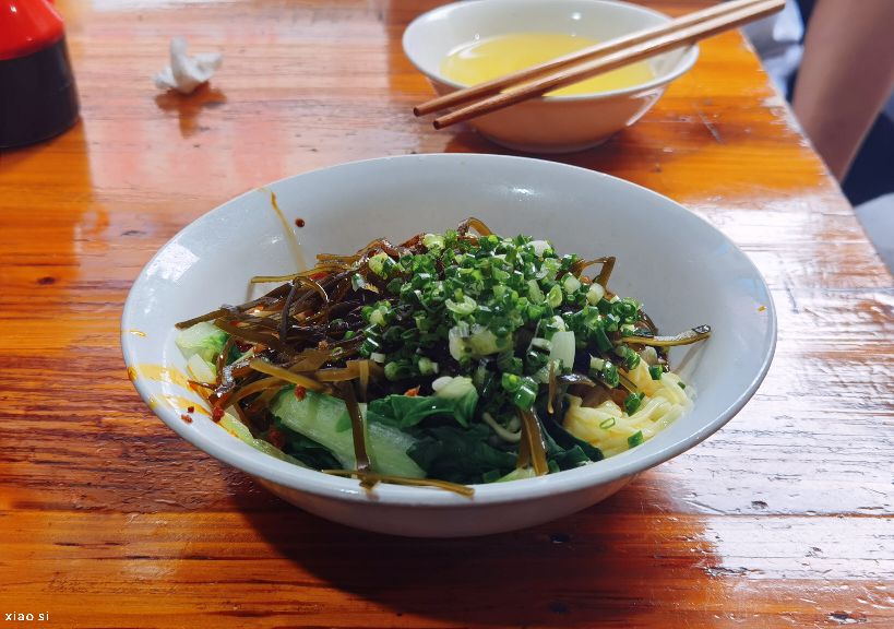 开了一家面馆生意很差,一家开了八年的面馆