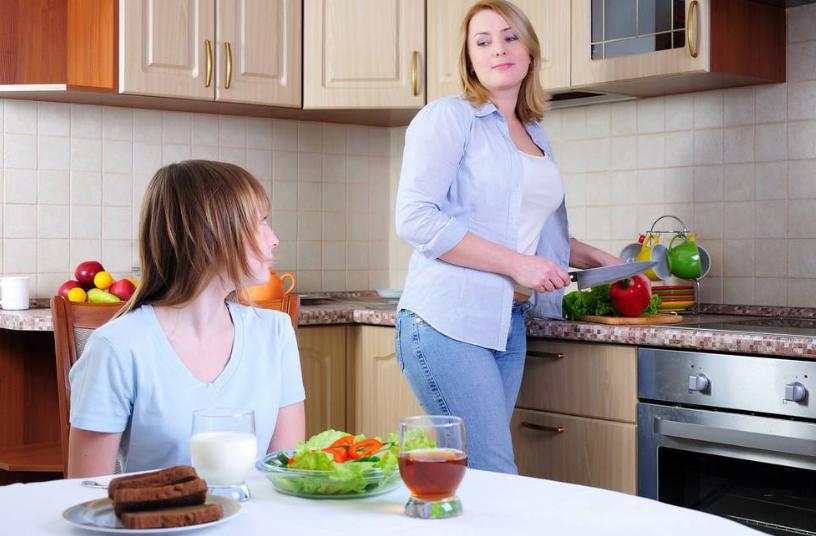 小孩的肚子圆鼓鼓的正常吗,孩子肚子大圆鼓鼓怎么缓解