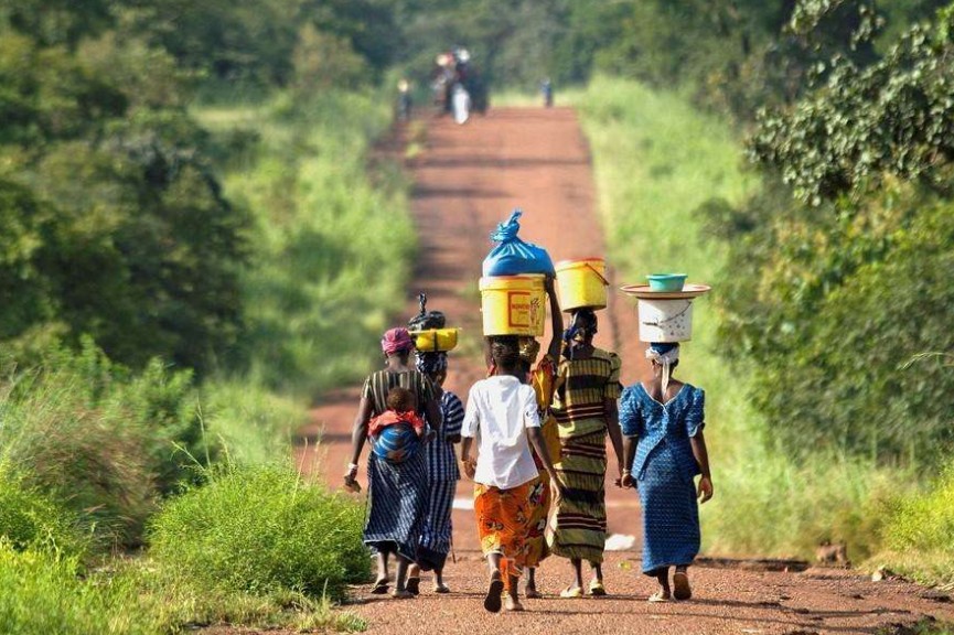几内亚的地理位置及环境,几内亚自然环境