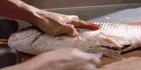 小米硬刚德国双立人，400年非洲灌木做家用砧板，不发霉砍不坏