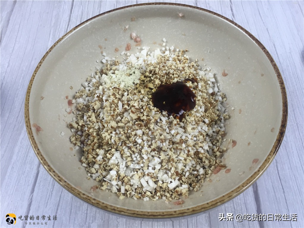 蒸饺子要不要先过水,饺子要怎么蒸才不粘锅