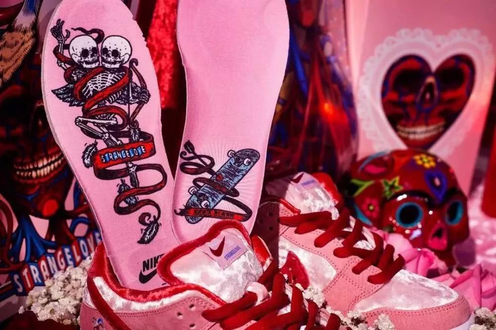 宅了大半个月！情人节就是想买！买！|撸铁妹专栏