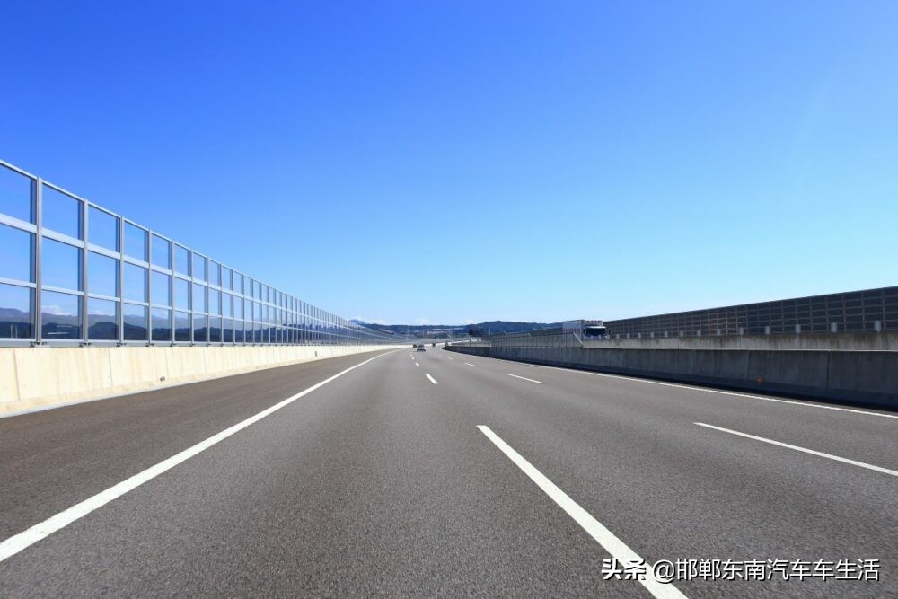 高速隧道内实线变道怎么处罚,隧道入口处白实线变道怎么处罚