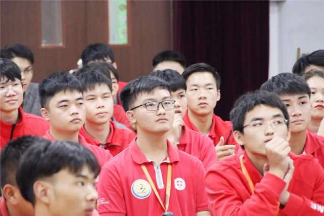 高职好还是中职好一点,高职好还是技校好