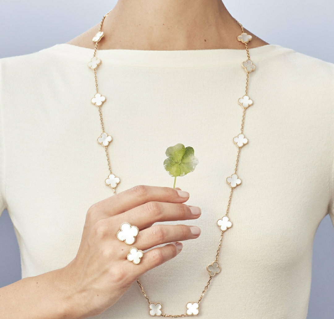 宝格丽经典珠宝首饰惊艳,宝格丽和蒂芙尼的首饰