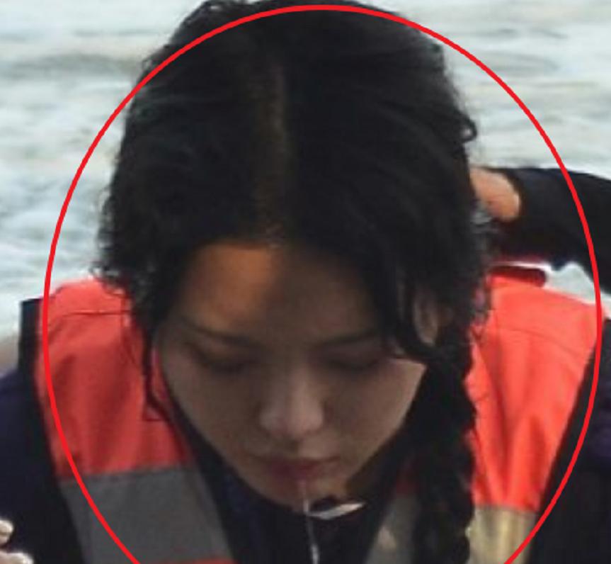 杨超越回怼网友翻车事件,杨超越素颜出镜翻车