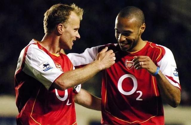 有一种梦幻脚步背身停球过人射门的方式叫博格坎普