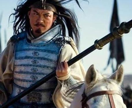 曹操割须弃袍谁救了他,曹操割须弃袍真实历史