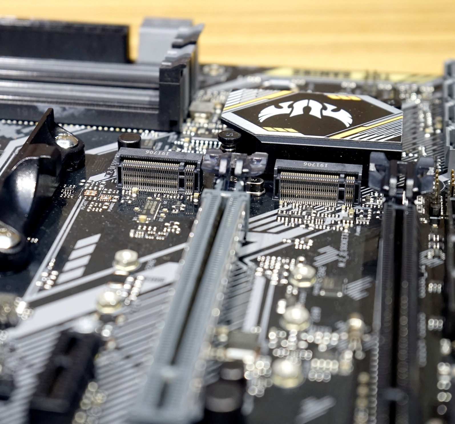 amdryzen53600配华硕b450,amdr5能上b450吗