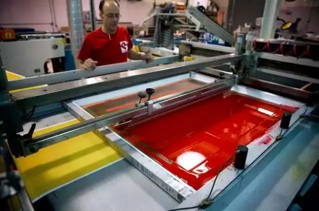 轮毂怎么样才有必要修复,轮毂里面怎么除锈