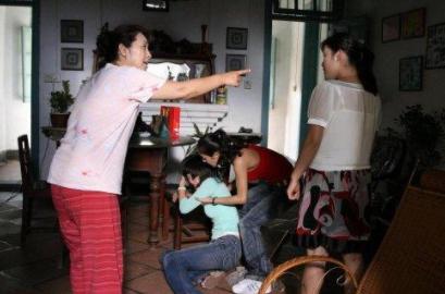 老公给爷爷买大衣，爷爷穿了回来不高兴，看到小姑朋友圈我才明白