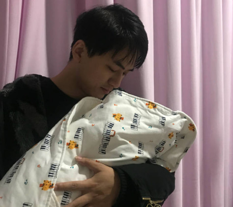 新一代的电竞选手的骄傲诞生，贺喜WE草莓弄璋之喜！