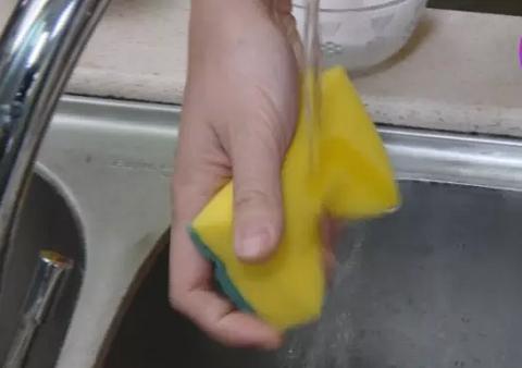 木制刀架发霉了怎么办,刀架发霉清除妙招