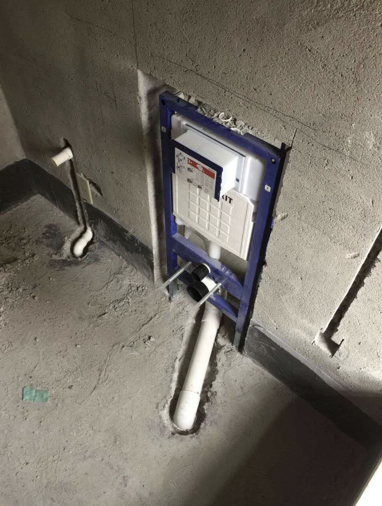 壁挂式马桶优缺点,壁挂马桶为何受欢迎