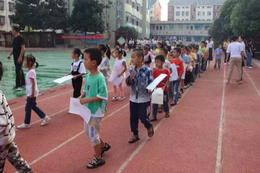 平桥区第一小学图片,平桥区第一小学教育