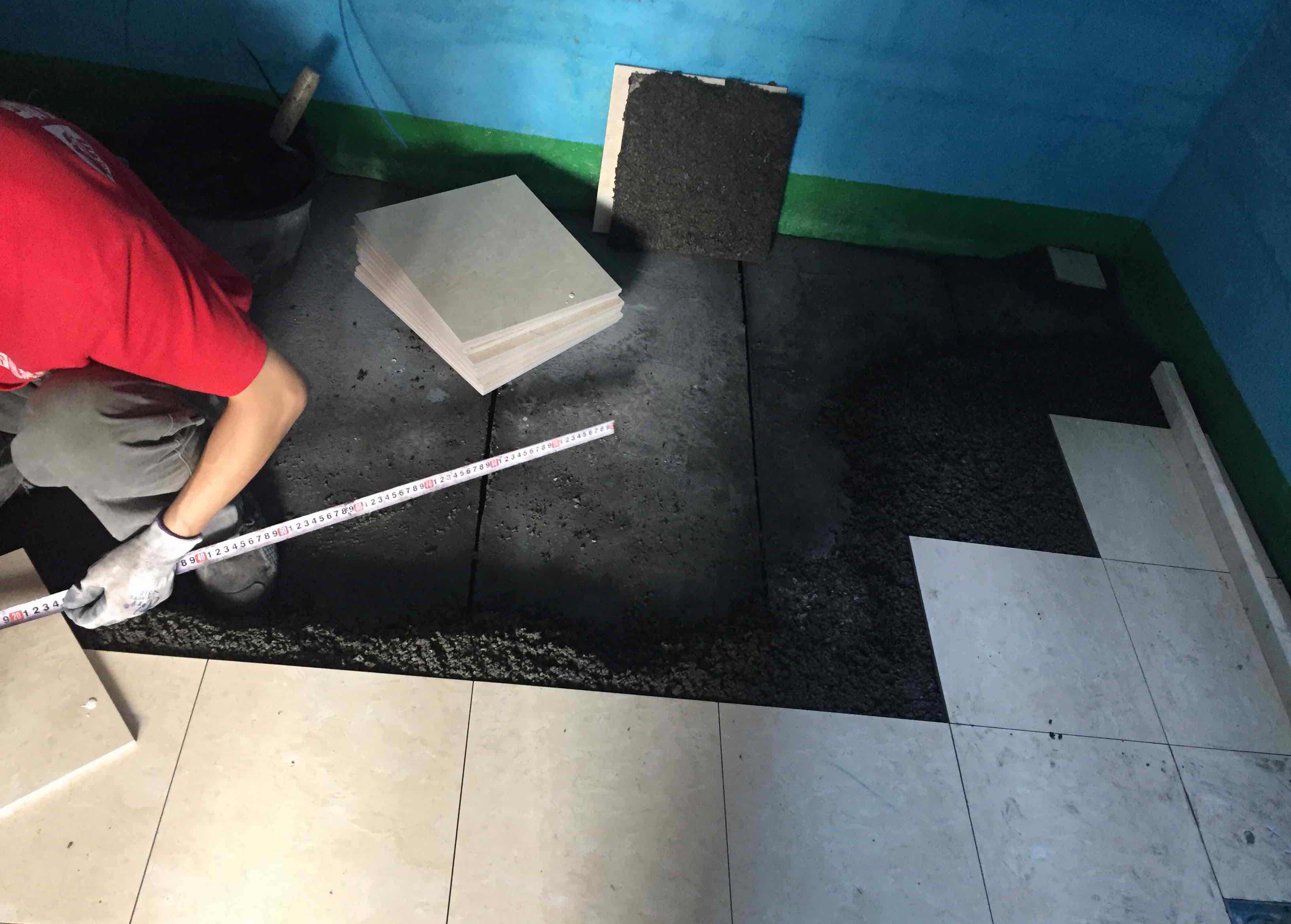 水泥砂浆和瓷砖背胶,瓷砖背胶搭配水泥和瓷砖胶哪个好