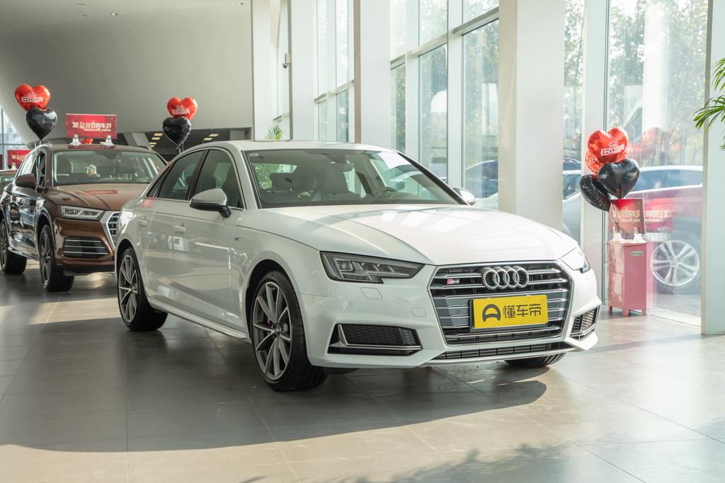 50万以内的性能车,兼顾科技感与舒适性,奥迪S4简评